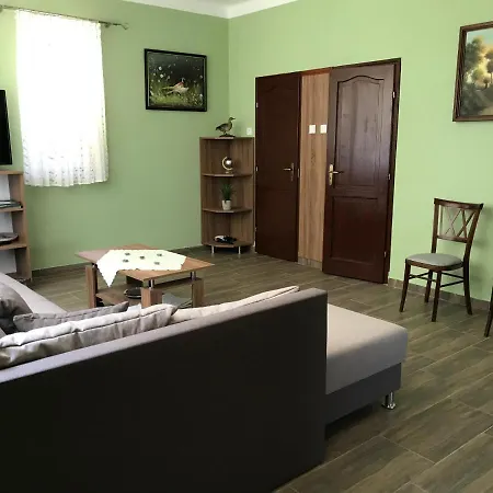 Venusz Ueduelocentrum *