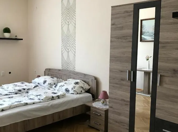 Apartament Venusz Ueduelocentrum